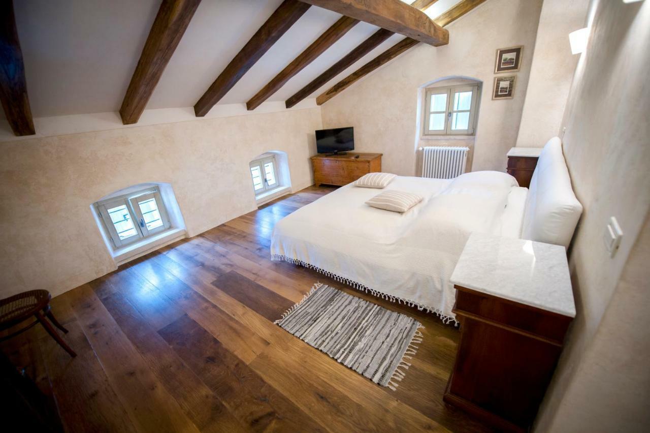 Villa Tona Višnjan Exteriör bild